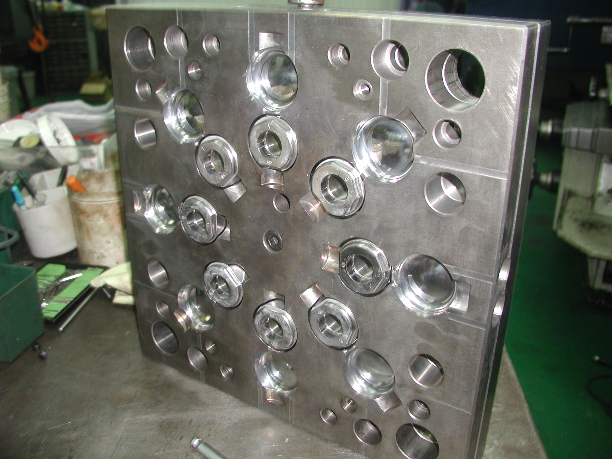 Intertech Eight Cavity Flip Top Cap Mold Service Information